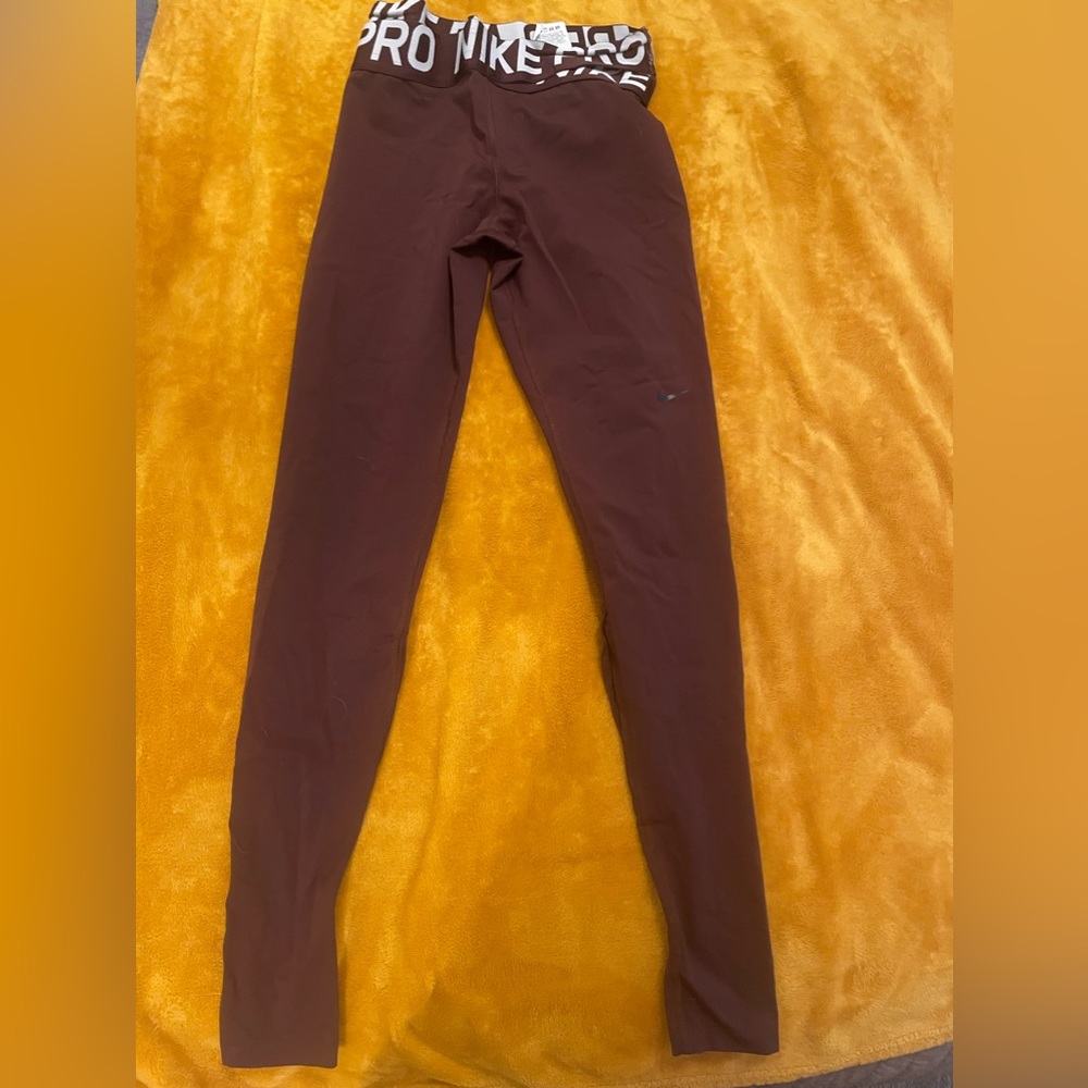 Nike Pro Women’s leggings, new without tags
